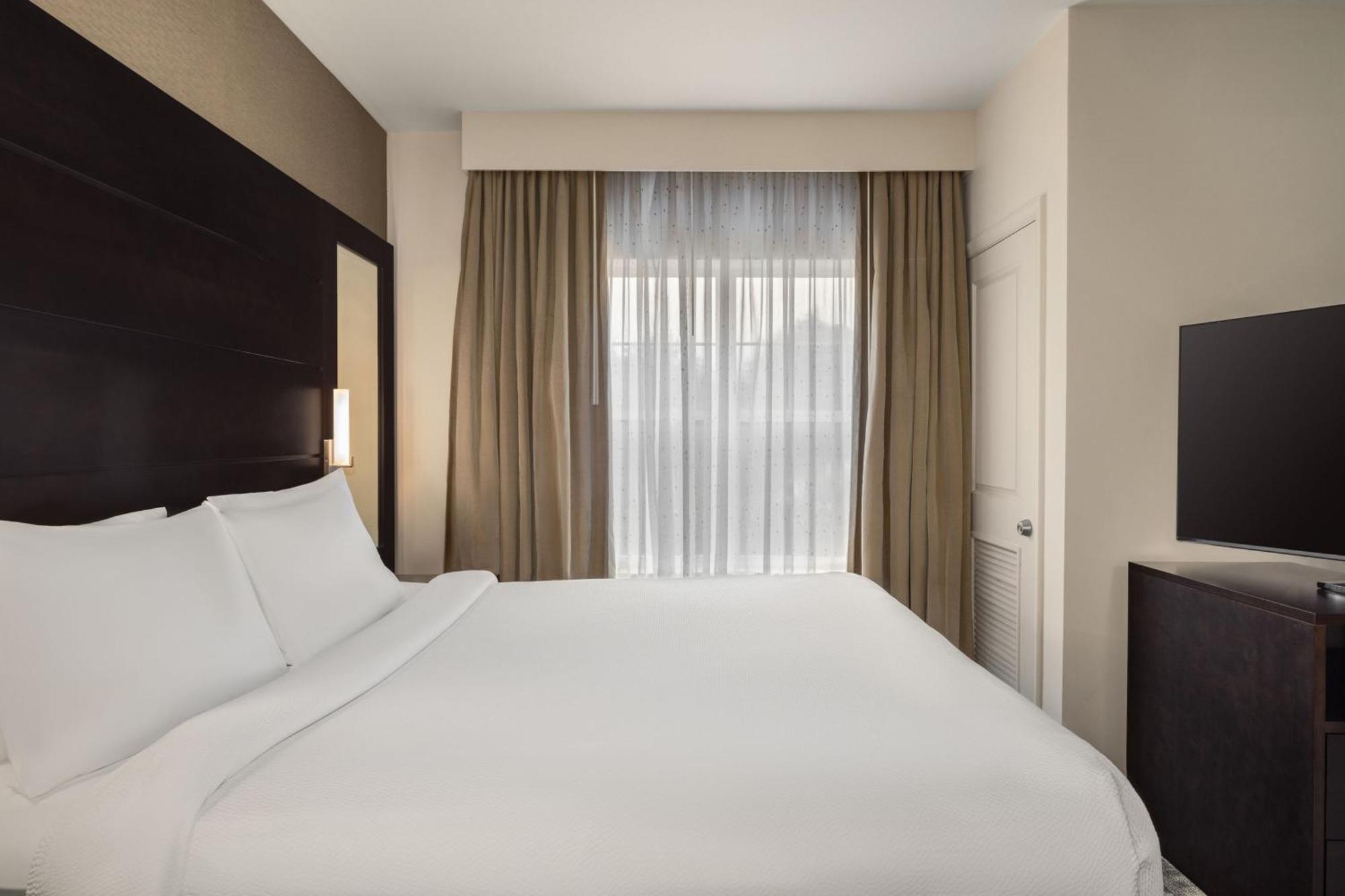 Residence Inn By Marriott Long Island Islip/Courthouse Complex Central Islip Buitenkant foto